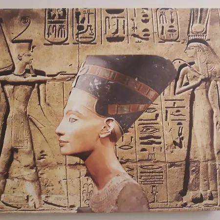 Anna Deluxe Кавала