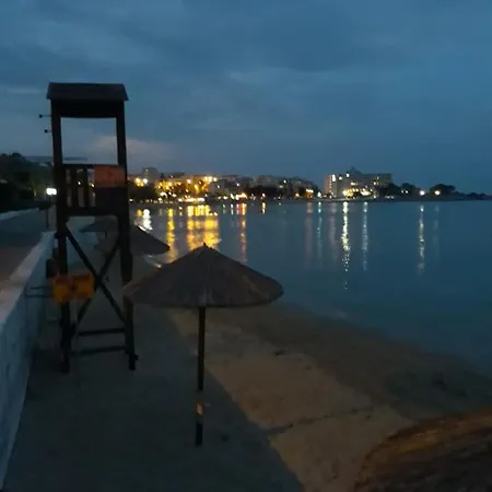 Anna Deluxe Кавала